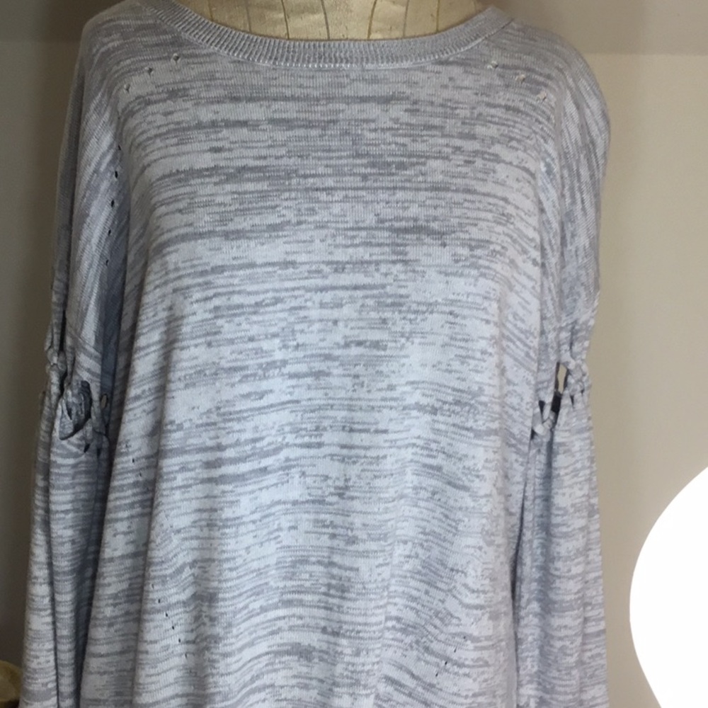 Sweater-cut outs One Grey Day cotton pullover